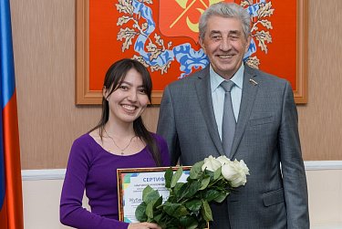 В парламенте региона вручили награды участникам конкурса законотворческих инициатив